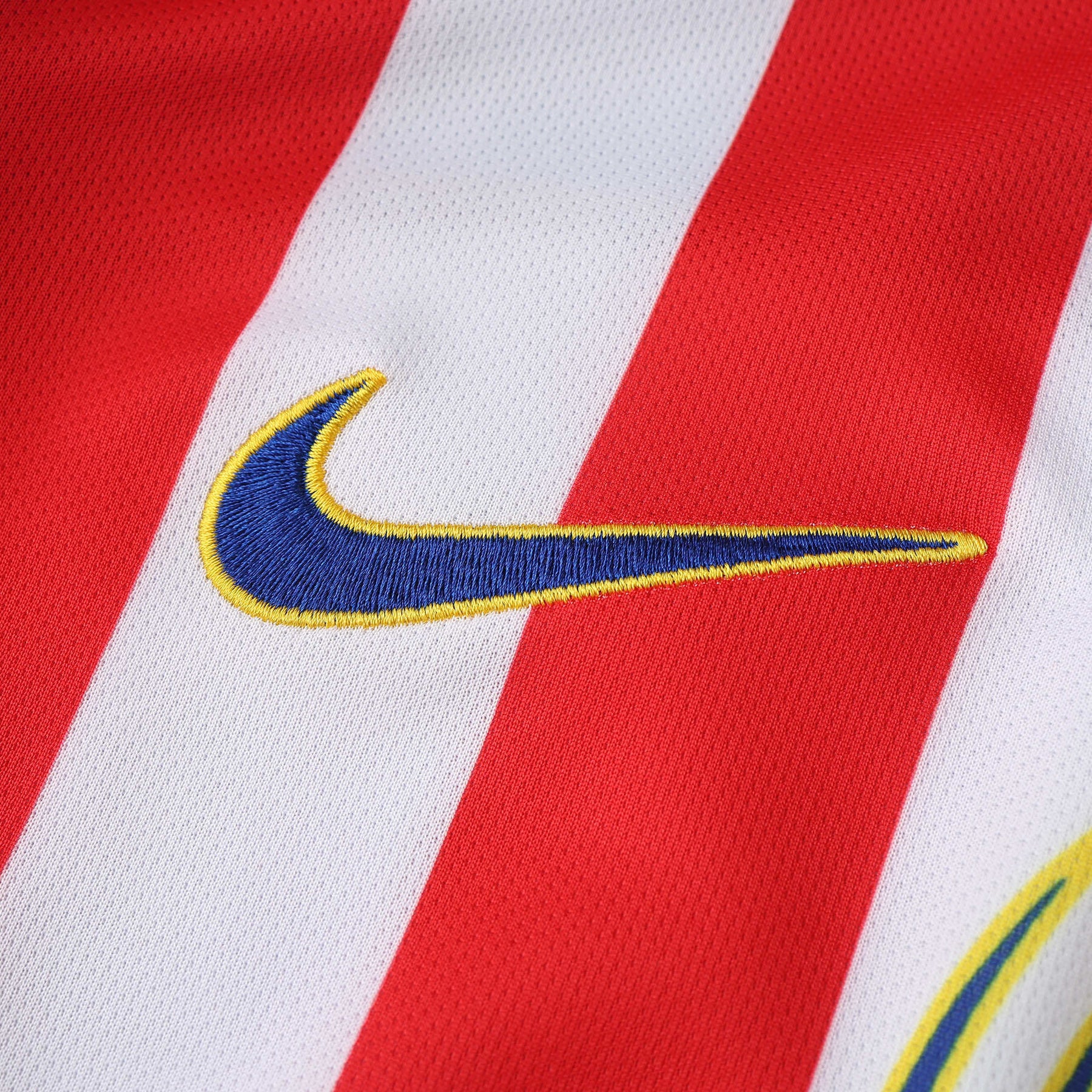 Camisa Atlético de Madrid I 2004/2005 Torcedor Nike Masculina - Retrô