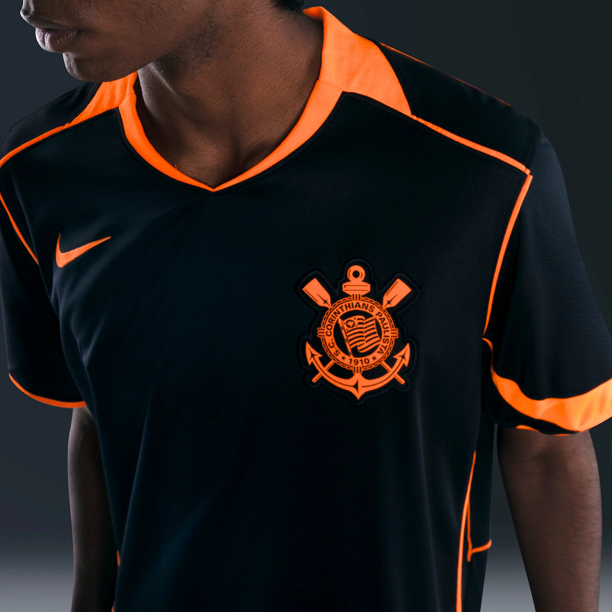 Camisa Corinthians III 25/26 - Torcedor - Preta e Laranja
