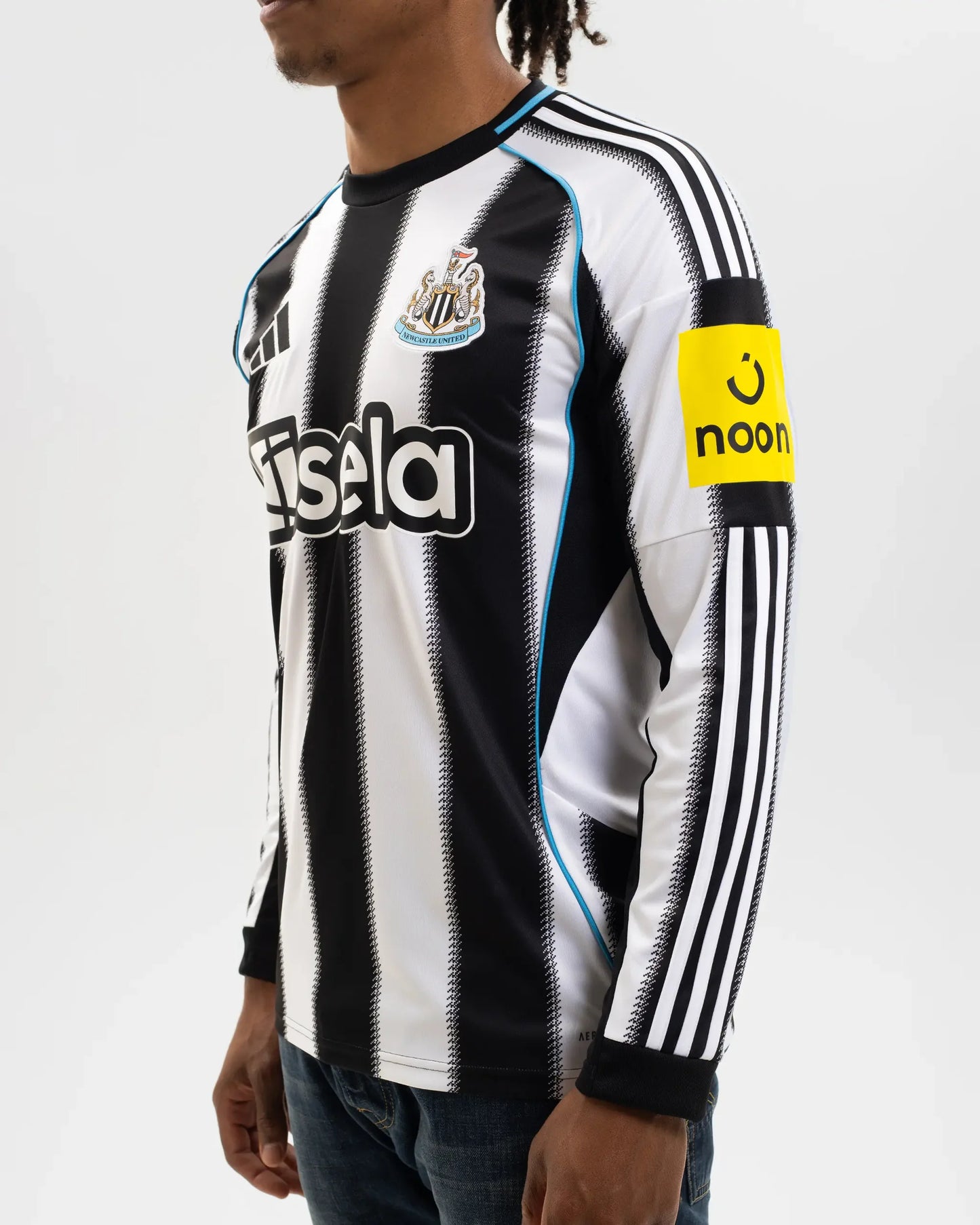 Camisa Newcastle I Manga Longa 25/26 - Torcedor - Adidas - Branca e Preta