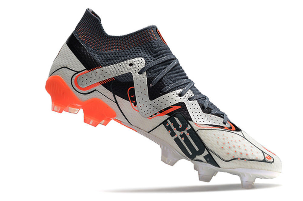 Chuteira Campo Puma Future Ultimate FG Branca, Prata e Laranja "Astronaut Pack"