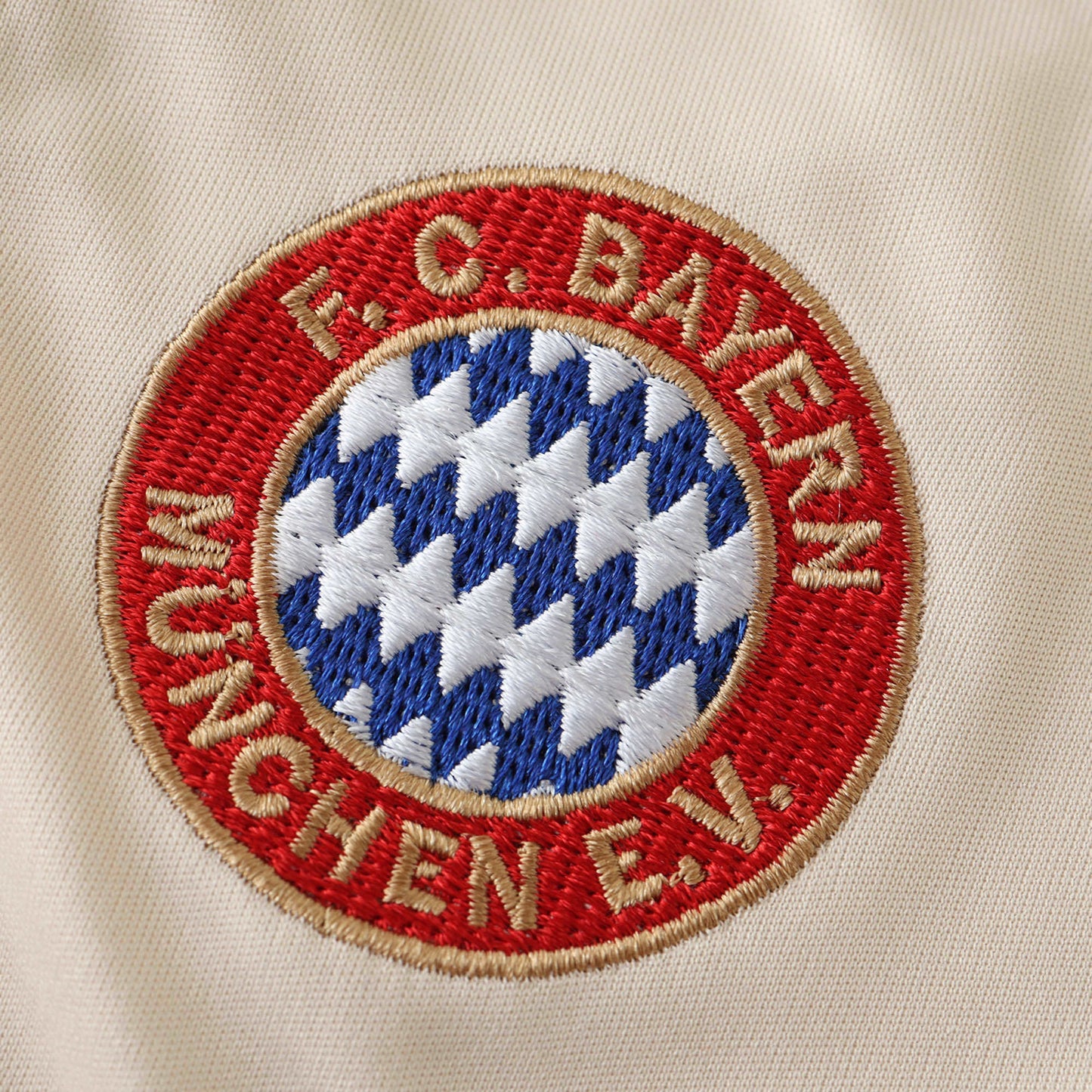 Conjunto Infantil Bayern de Munique III 24/25