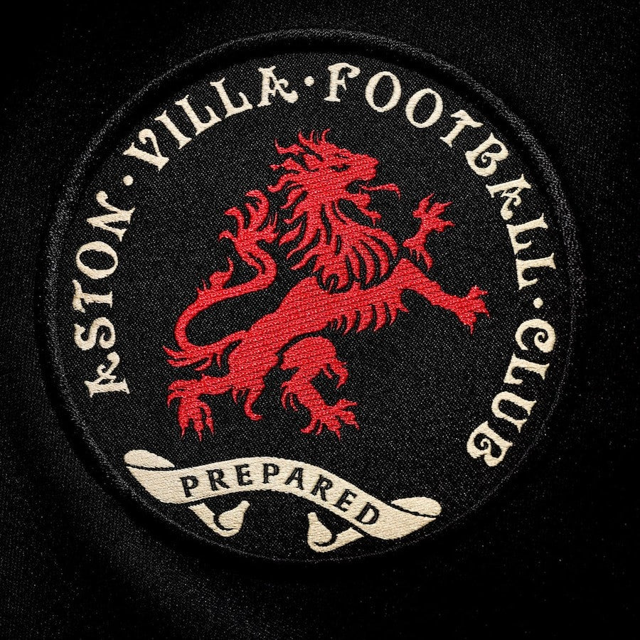 Camisa Aston Villa “50th Anniversary x Game of Thrones” 2025