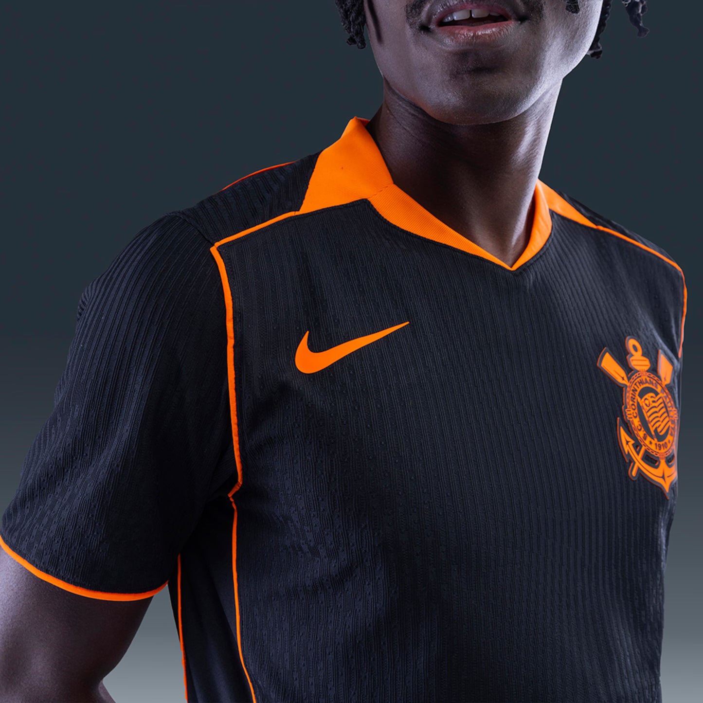 Camisa Corinthians III 25/26 - Jogador - Preta e Laranja