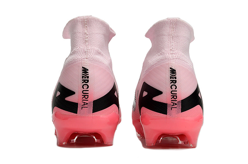 Chuteira Campo Nike Air Zoom Mercurial Vapor 15 Elite FG Rosa e Preto "Mad Brilliance Pack" Cano Alto