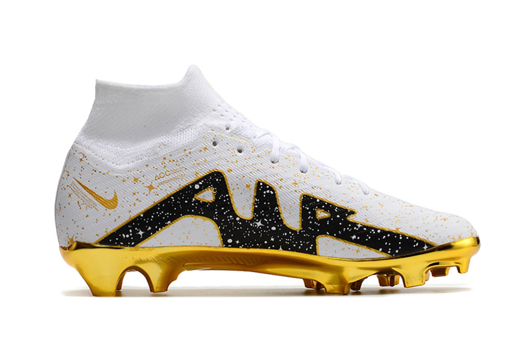 Chuteira Campo Nike Air Zoom Mercurial Superfly 9 Elite FG Branca, Preta e Dourada