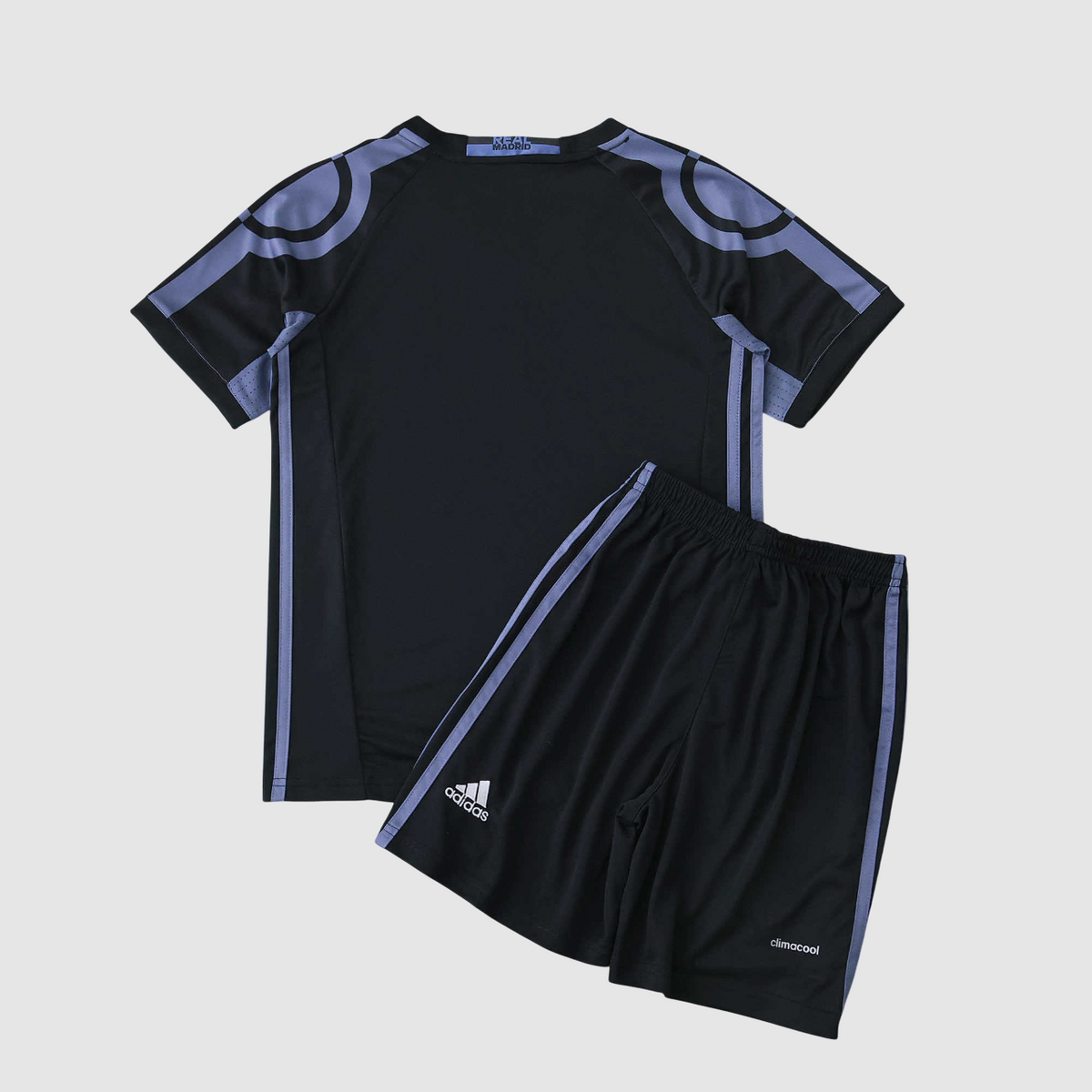 Conjunto Infantil Retrô Real Madrid III 16/17