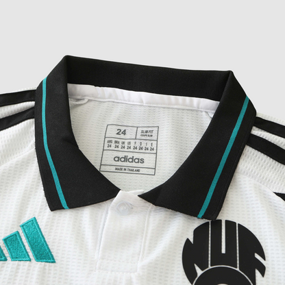 Conjunto Infantil Newcastle III 24/25