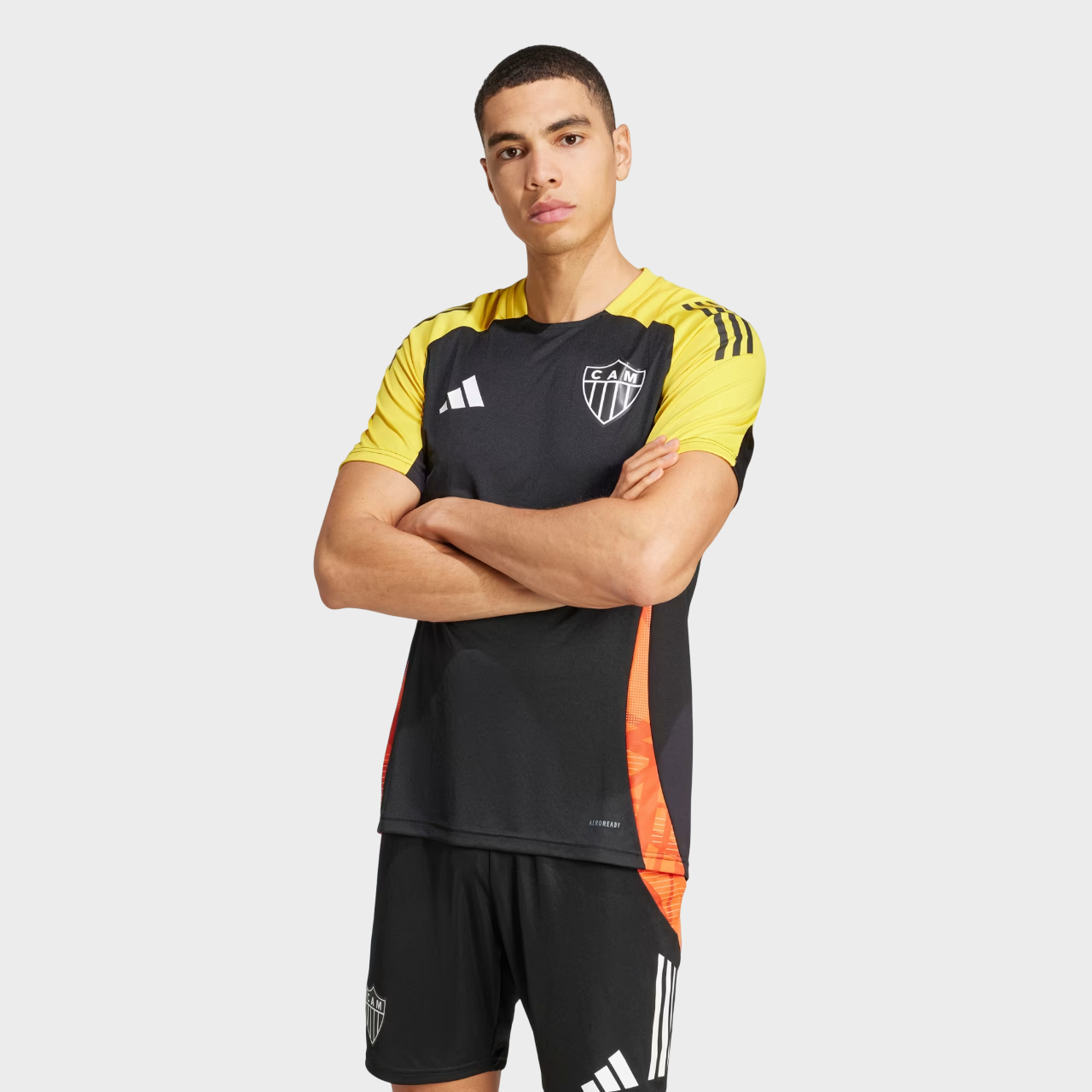 Camisa Atlético Mineiro Treino I 25/26 - Preta e Amarela