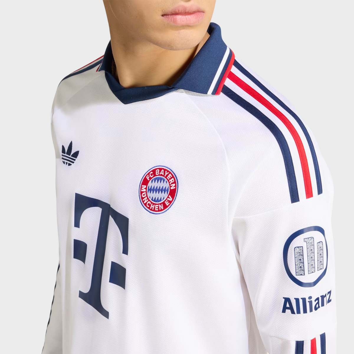 Camisa Bayer de Munique II Manga Longa 26/27 Torcedor - Branca