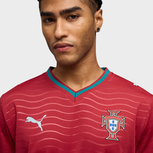 Camisa Portugal I Manga Longa 26/27 - Torcedor Puma Masculina - Vermelha
