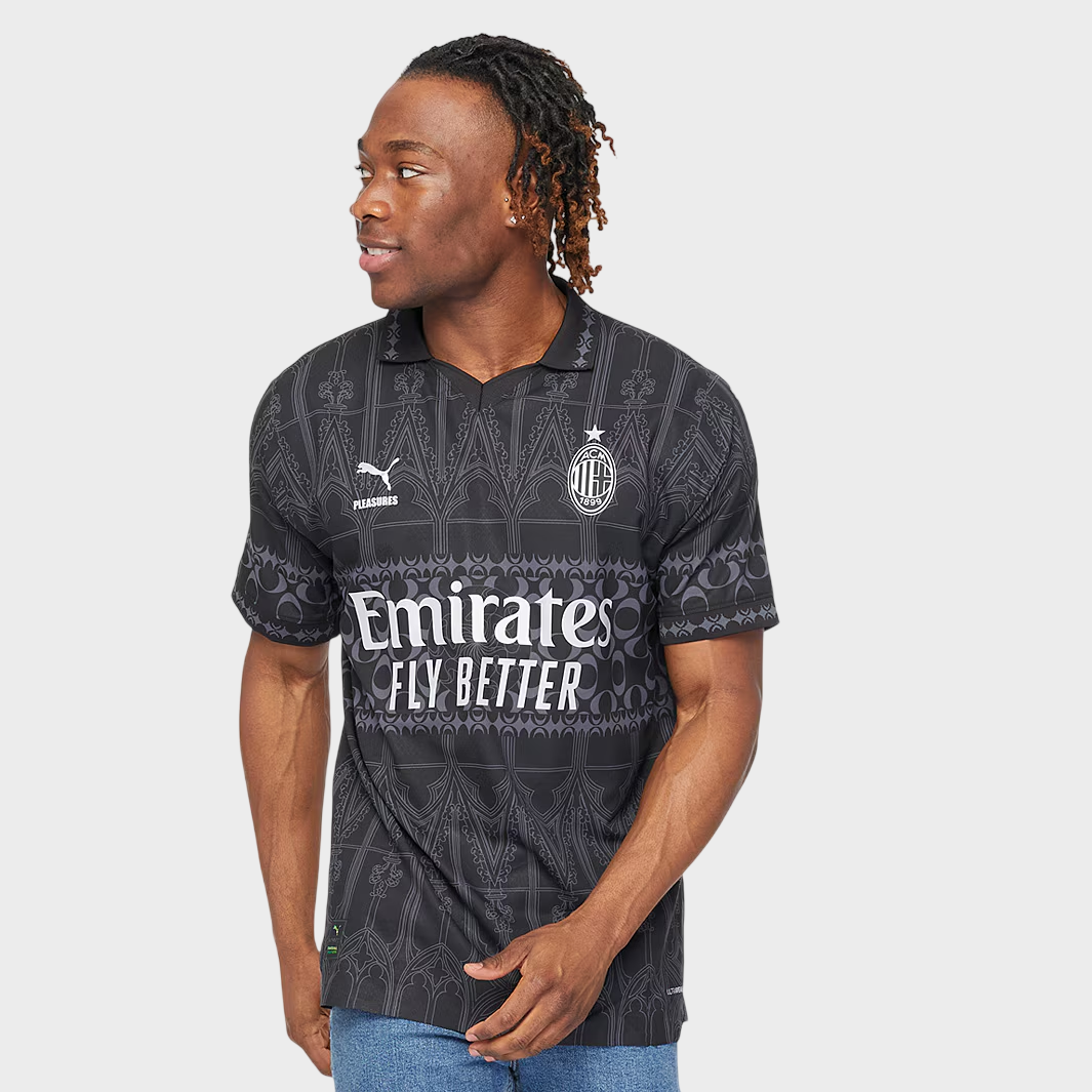 Camisa AC Milan Pleasures 23/24 - Torcedor Puma - All Black